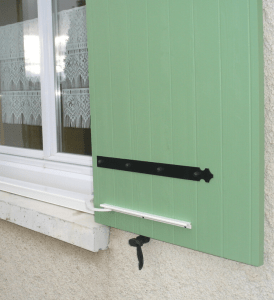 Motorisation solaire pour volets battants