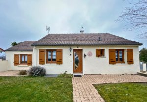Maison volets battants composite Yzéa effet bois