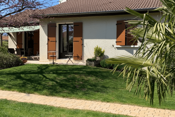 avis motorisation solaire yzea