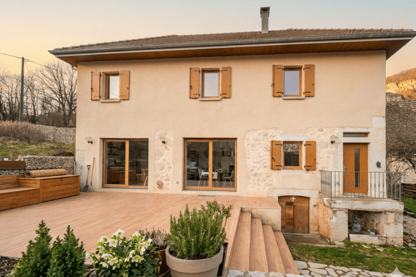 Volet battant composite effet bois sur mesure